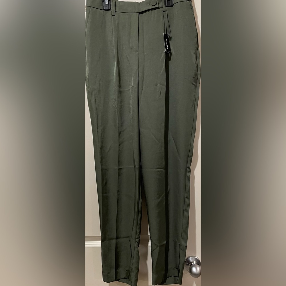 NEW Express Women’s Ankle High Rise Pant